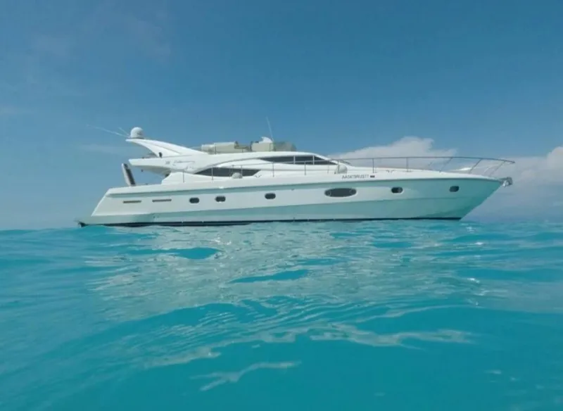Ferretti 620